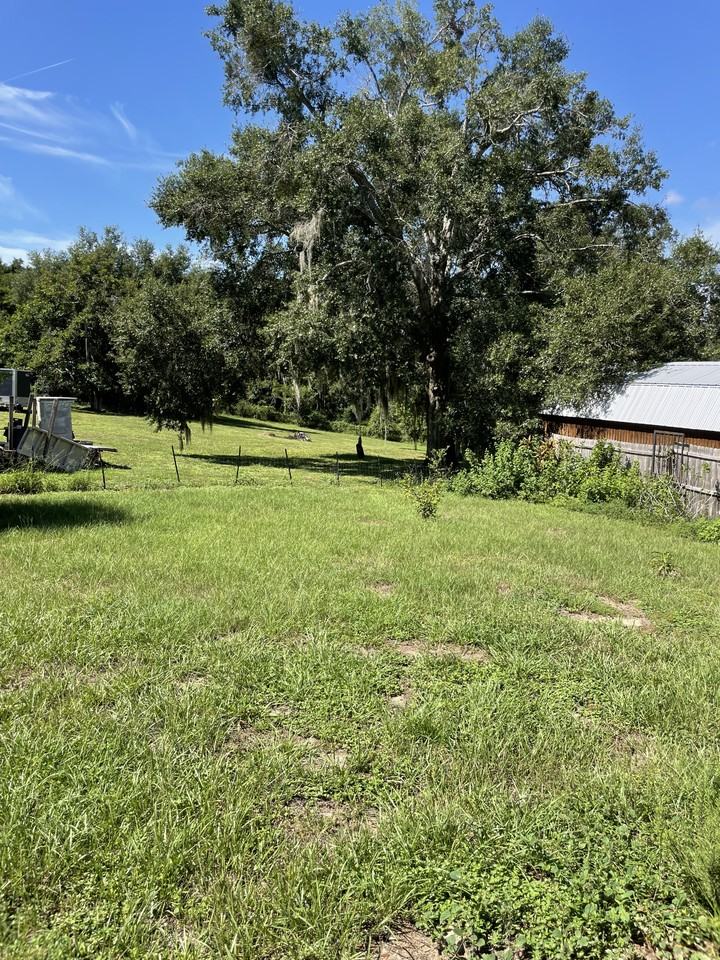 322 W Sample Ave #NA - Photo 3 of 18