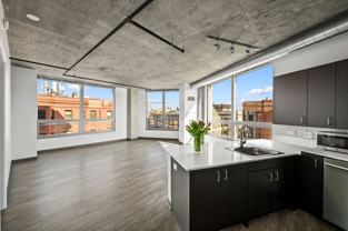 Lakeview 3200 Apartments - Photo 1 of 1