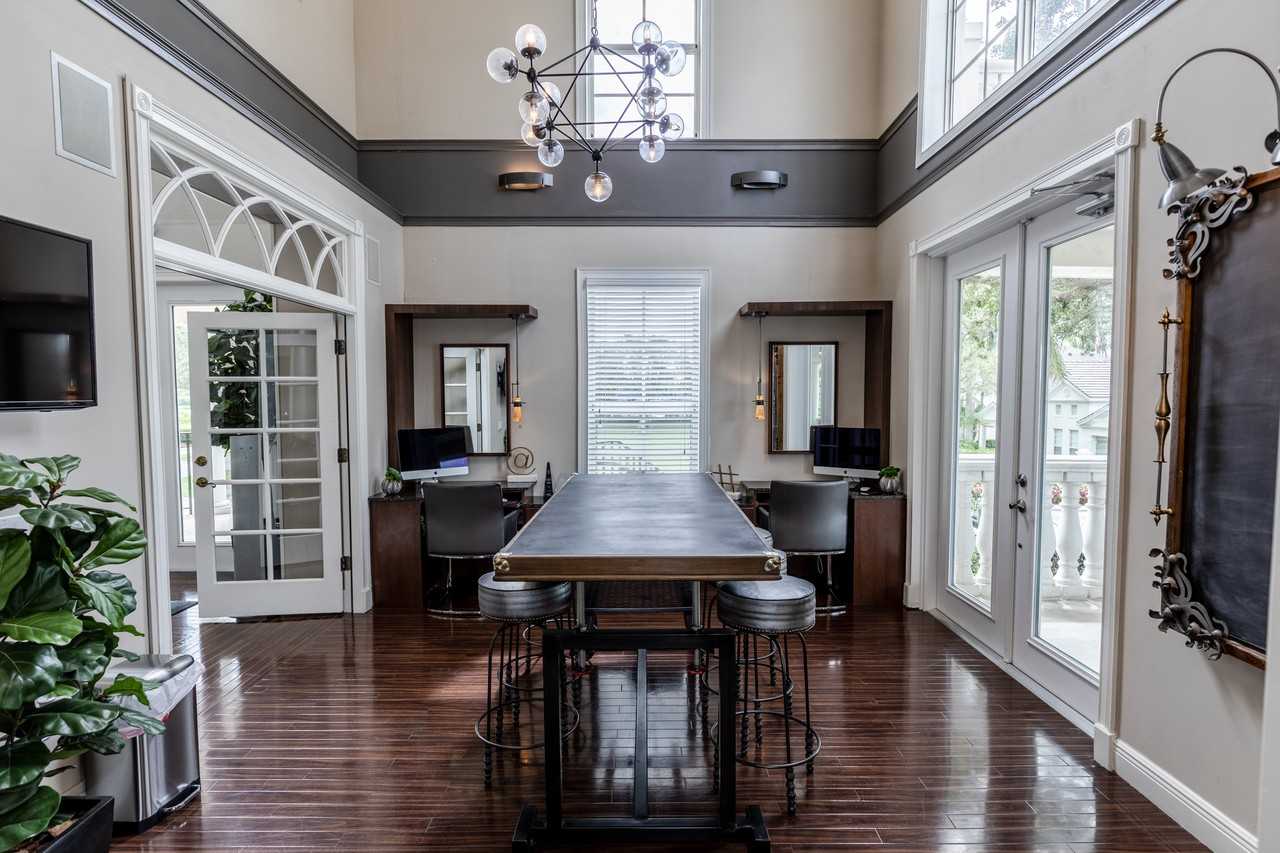 The Charleston - Photo 5 of 22