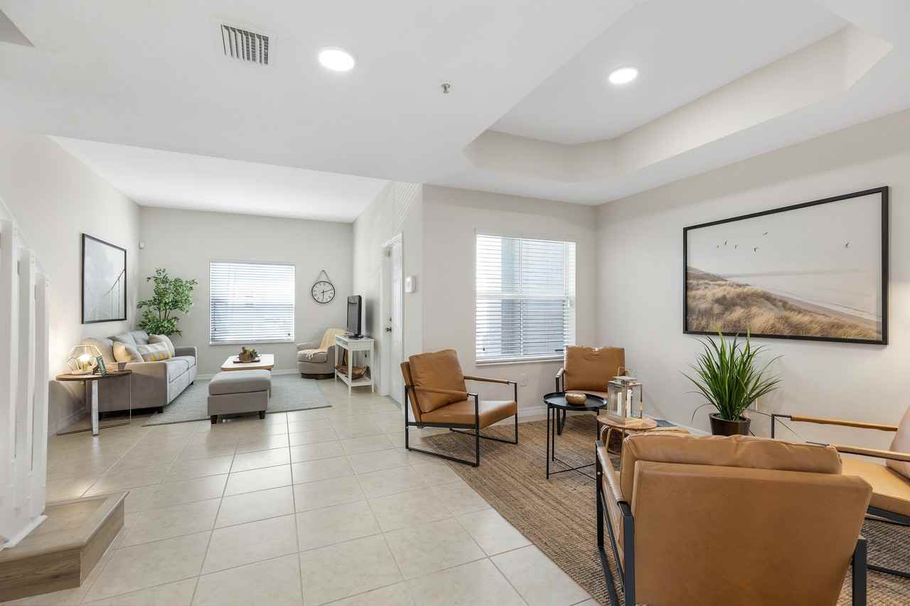 The Isles - Photo 6 of 40