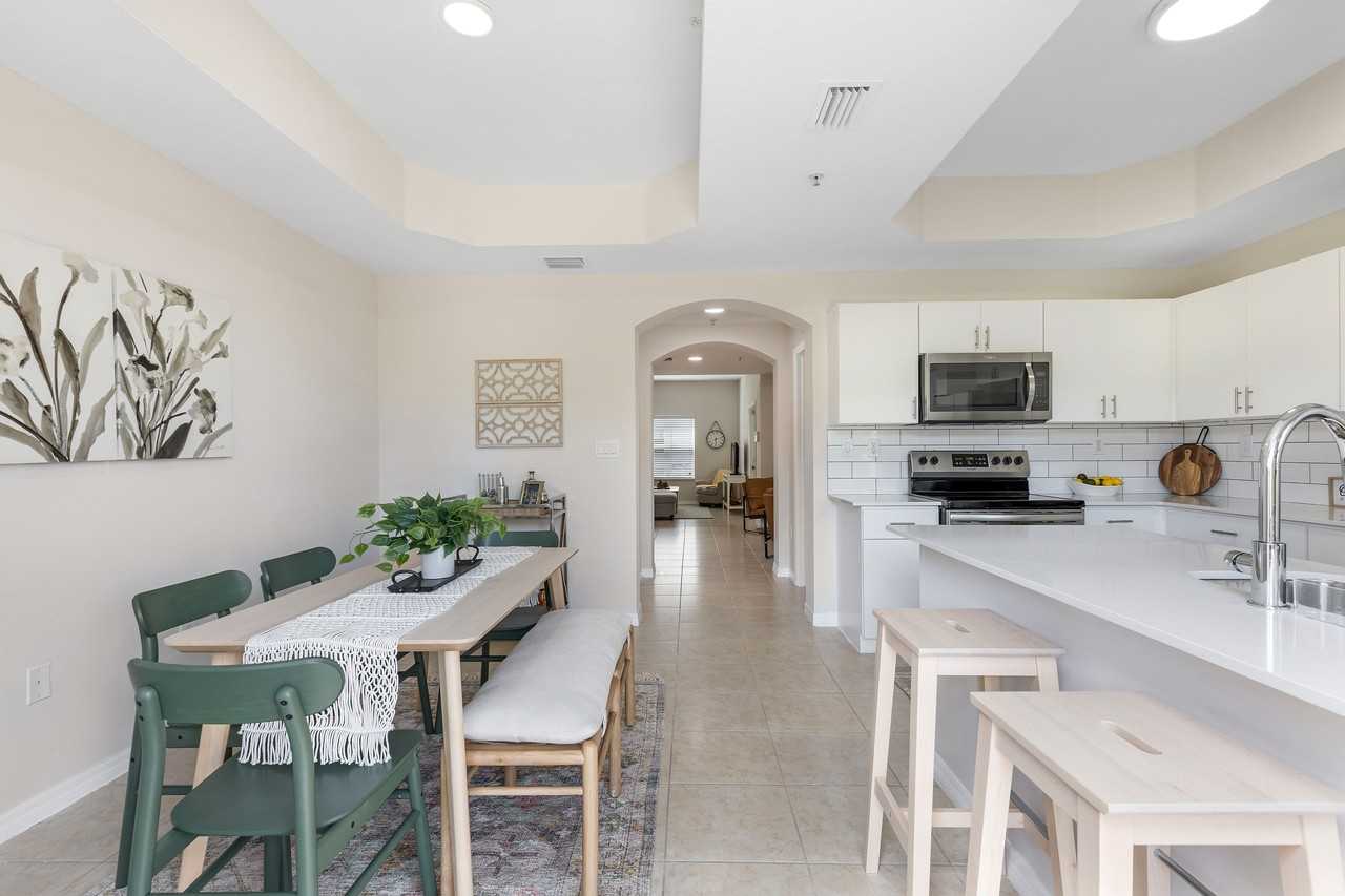 The Isles - Photo 7 of 40