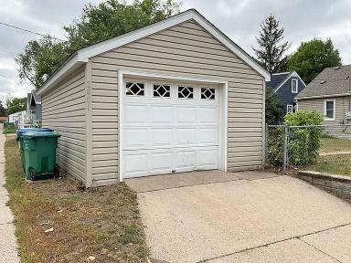2801 Jersey Avenue South - Photo 3 of 8