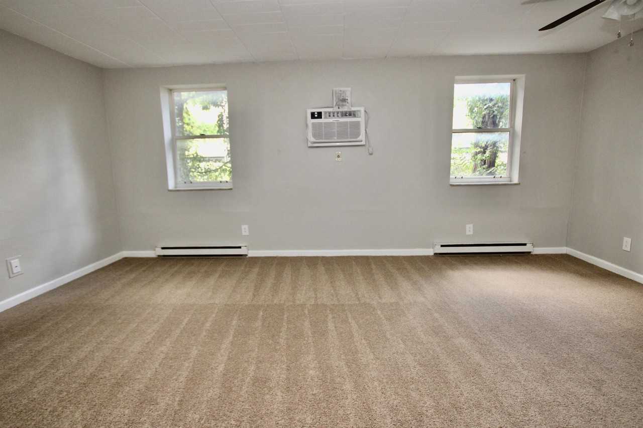 190 190 SYCAMORE DRIVEAPT 201 #201 - Photo 4 of 8