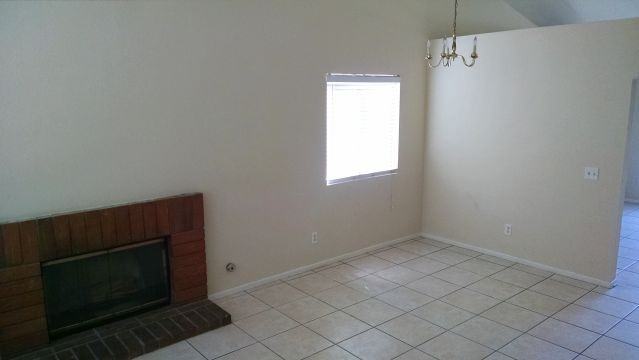 1866 S Apple Tree Way - Photo 2 of 7