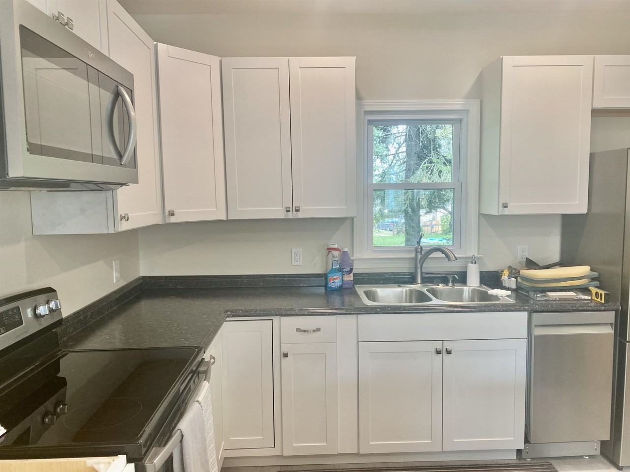 23 Stevens St - Photo 2 of 17