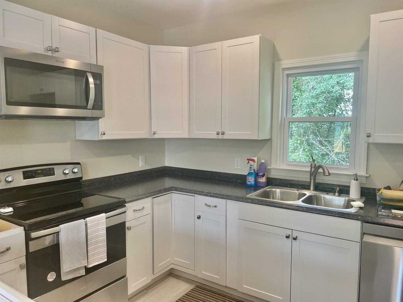 23 Stevens St - Photo 3 of 17