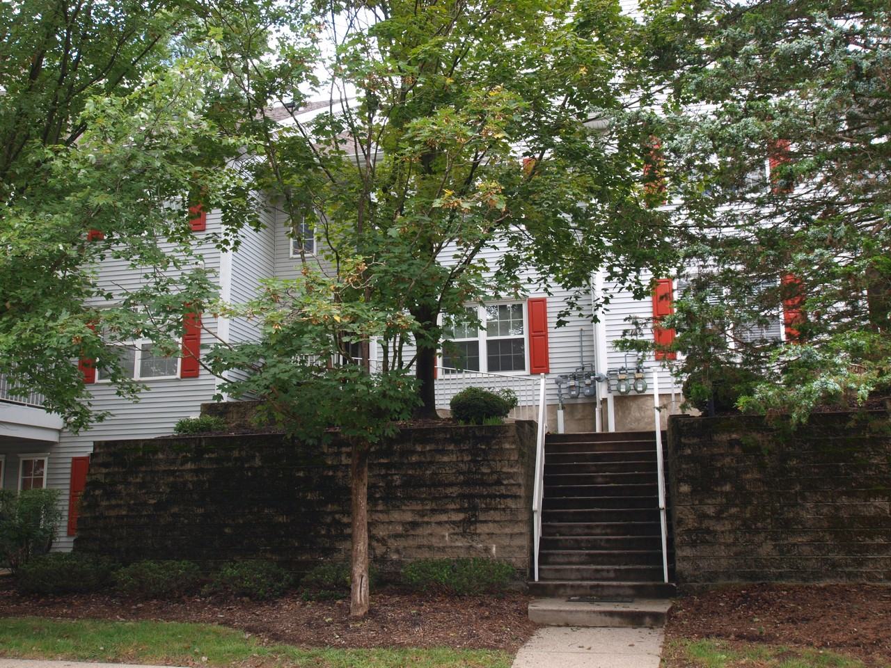 5007 Tudor Dr - Photo 2 of 17