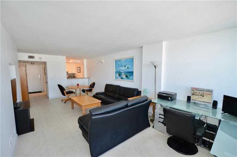 209 North Fort Lauderdale Beach Boulevard - Photo 3 of 20