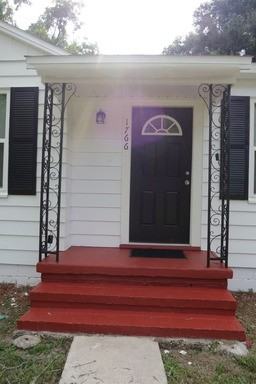 1766 Mayfair Rd - Photo 3 of 24