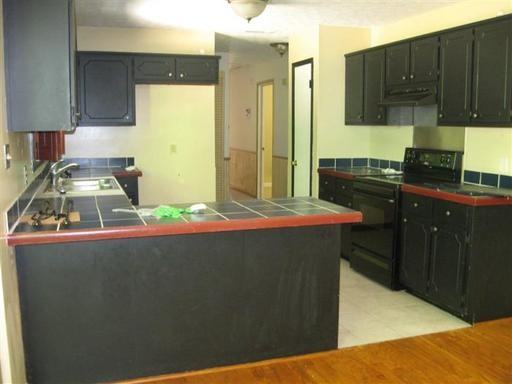 278 Waterview Dr - Photo 2 of 4