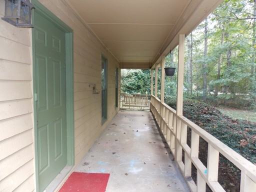 278 Waterview Dr - Photo 3 of 4