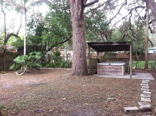 8116 N Fielding Ave - Photo 3 of 6