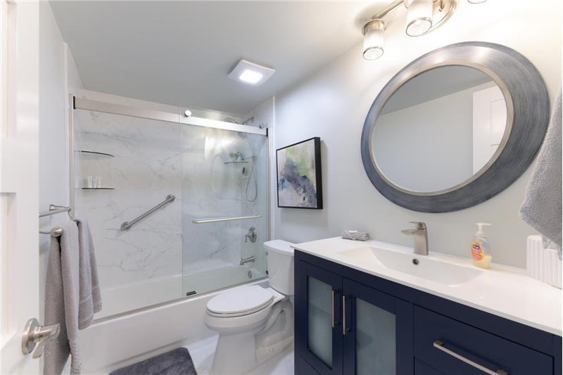 222 Old Meadow Way - Photo 3 of 15