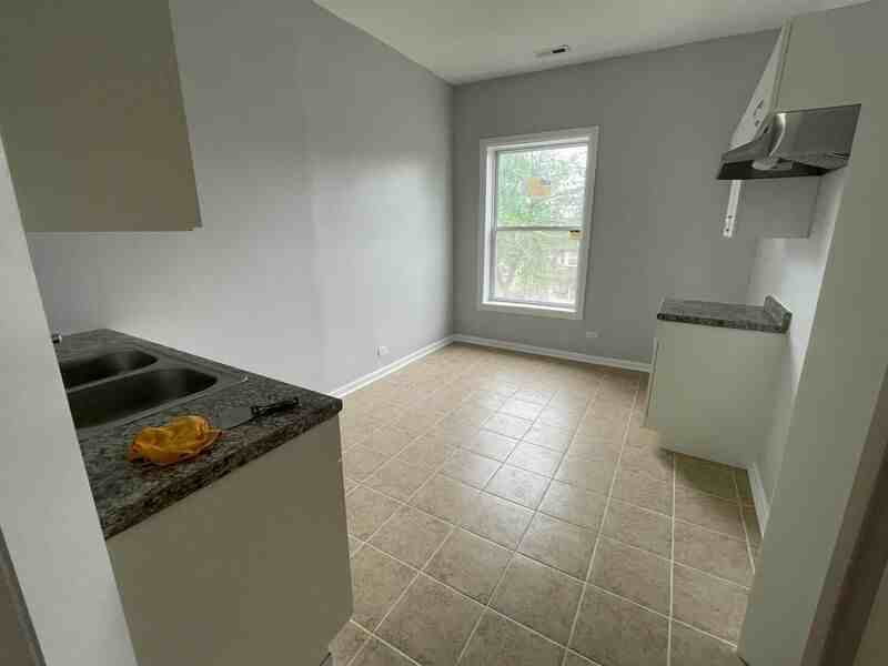 726 N Pine Ave #3F - Photo 4 of 24