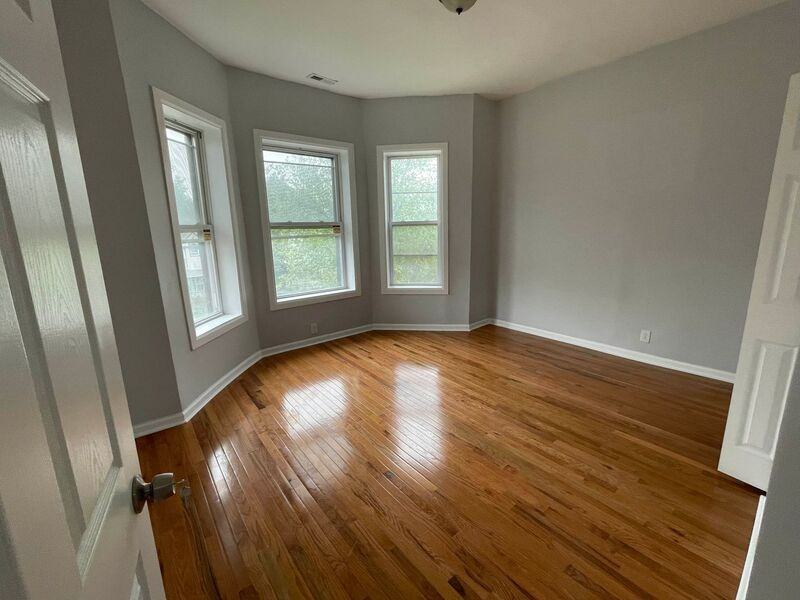 726 N Pine Ave #3F - Photo 6 of 24