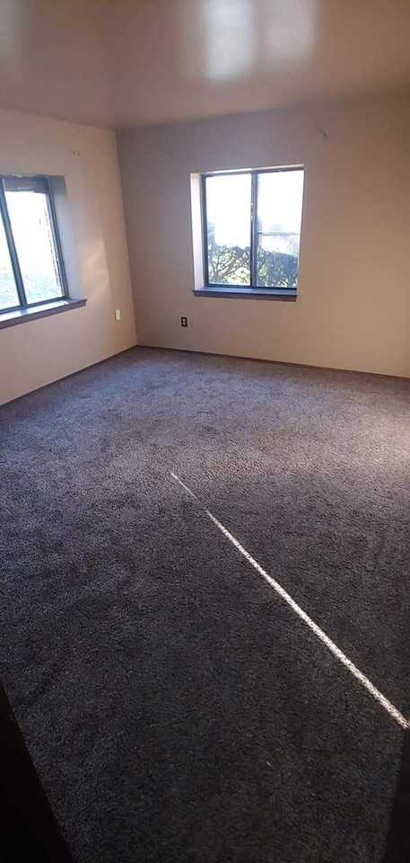 1026 S 33rd St #3 - Photo 3 of 9