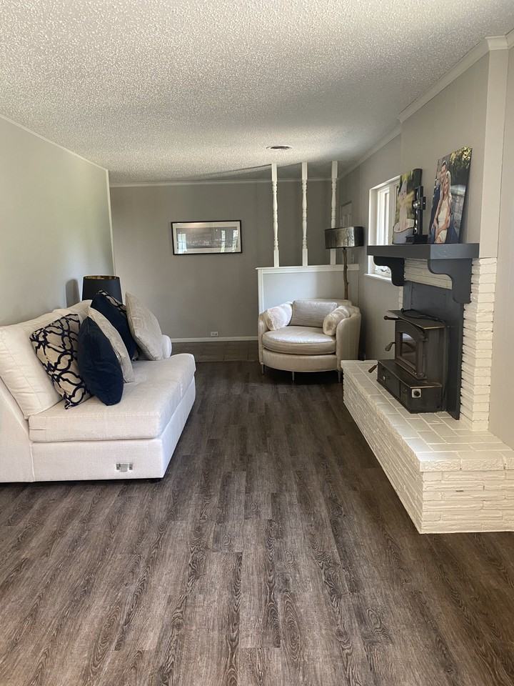 15587 E 490 Rd #NA - Photo 3 of 18