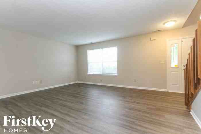 6006 Jackie Ln - Photo 3 of 15