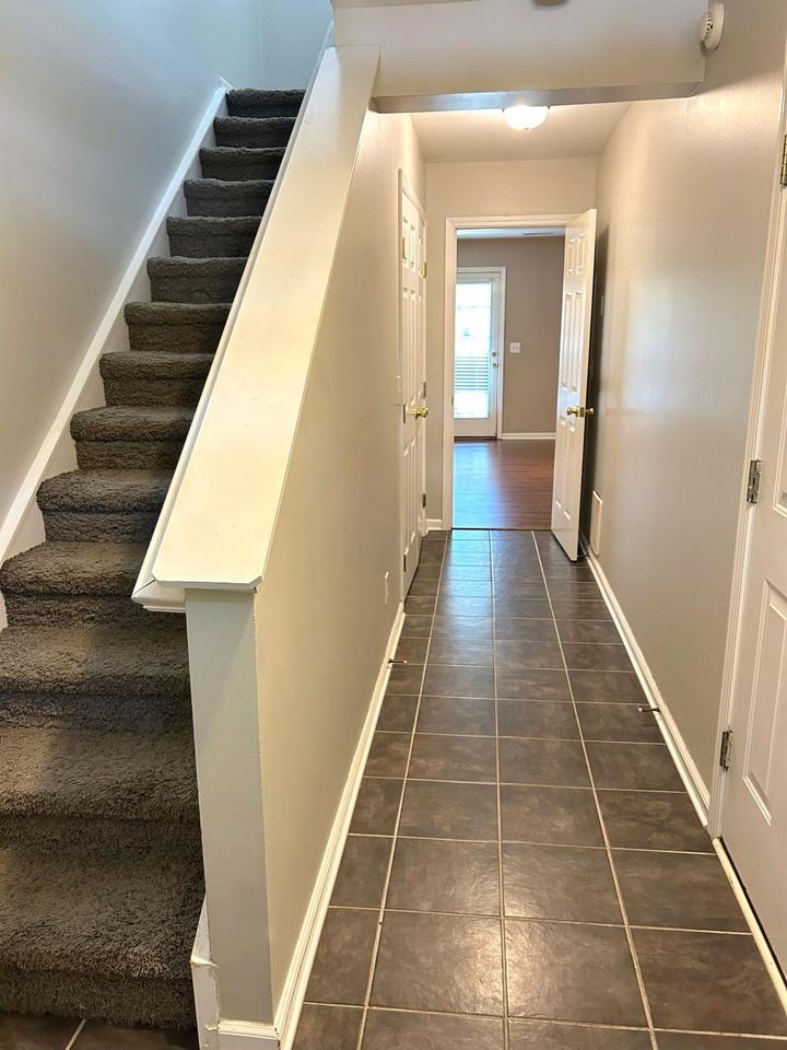 109 Cambria Ct #1 - Photo 3 of 20