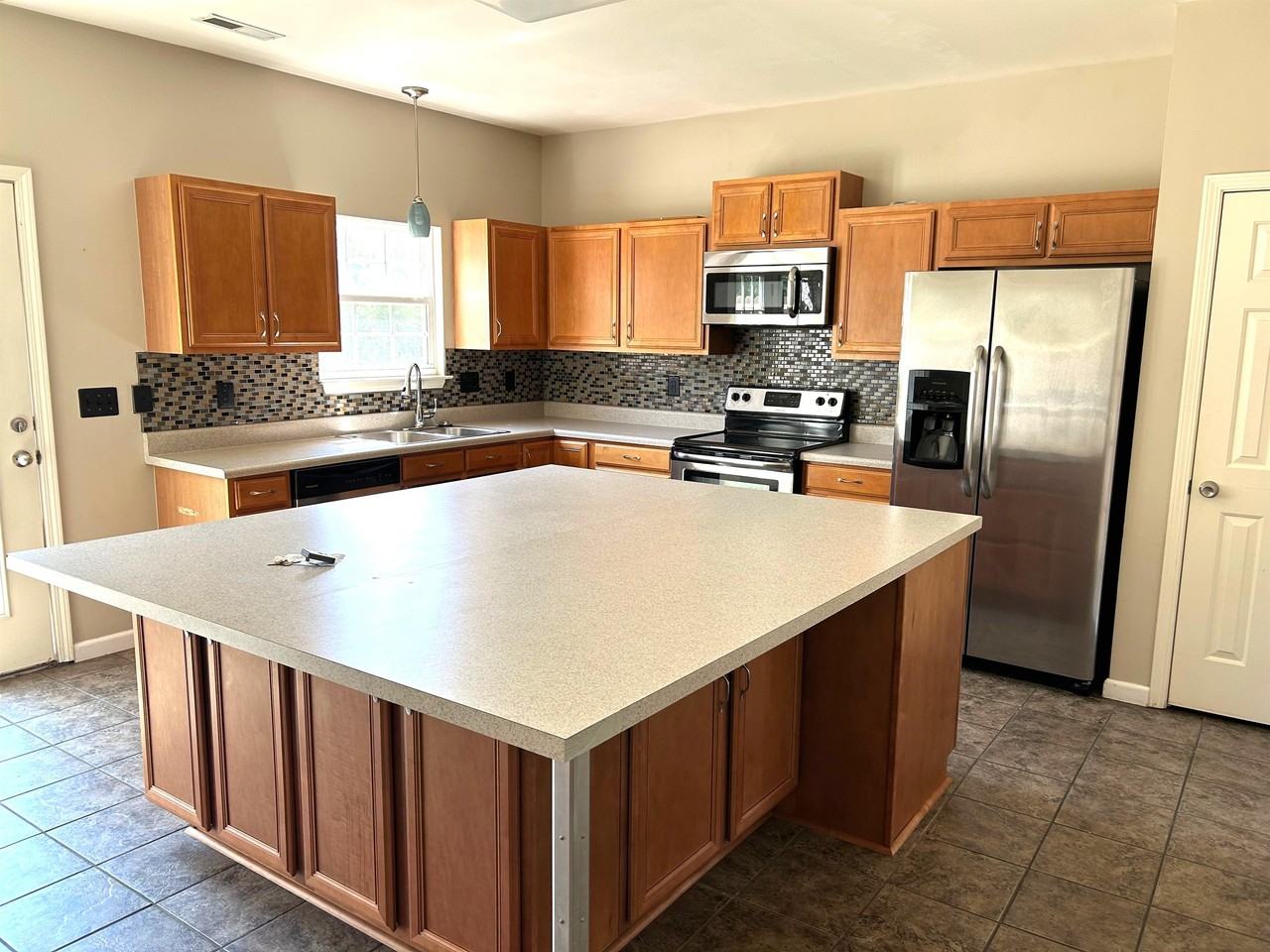 109 Cambria Ct #1 - Photo 7 of 20