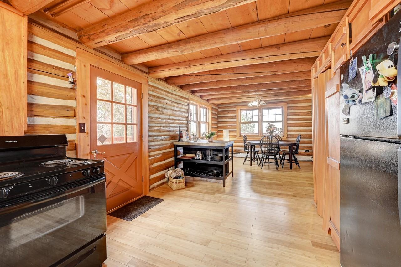 20157 Rangeview Dr #1 - Photo 3 of 32