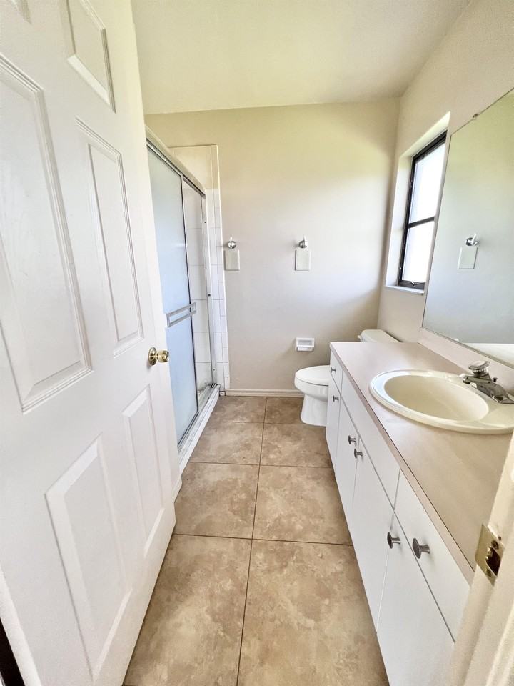 17607 Cypress Point Rd #1 - Photo 7 of 14