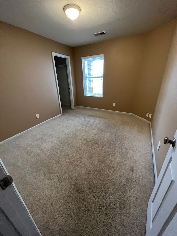 330 Kenneth Blvd Nw #1 - Photo 6 of 9