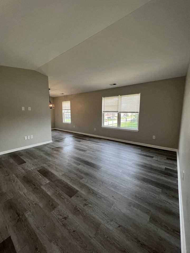 5946 Fiesta Ave #D - Photo 2 of 20