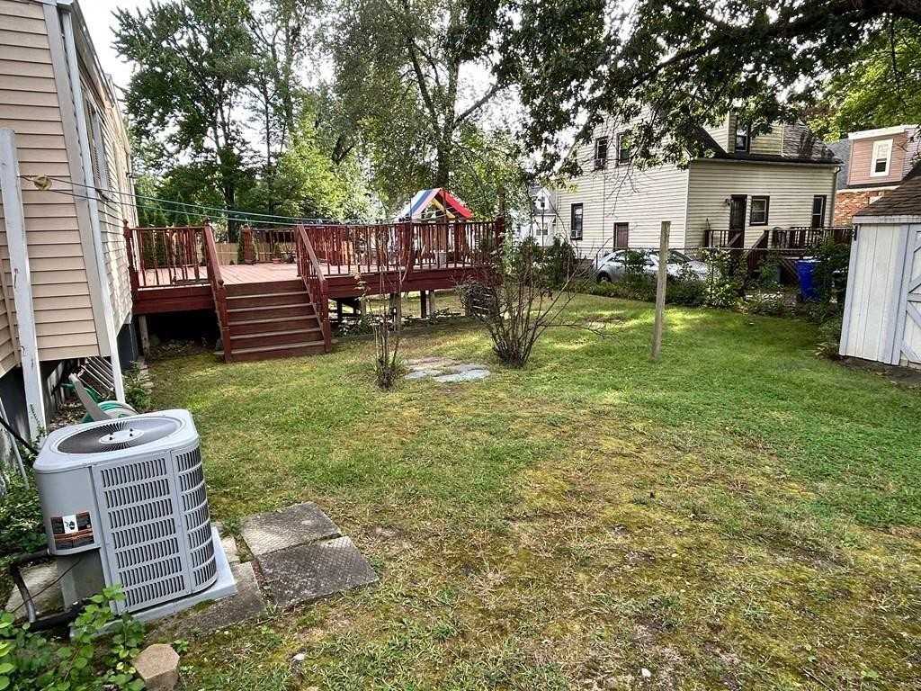 80 Saint James Cir - Photo 2 of 10