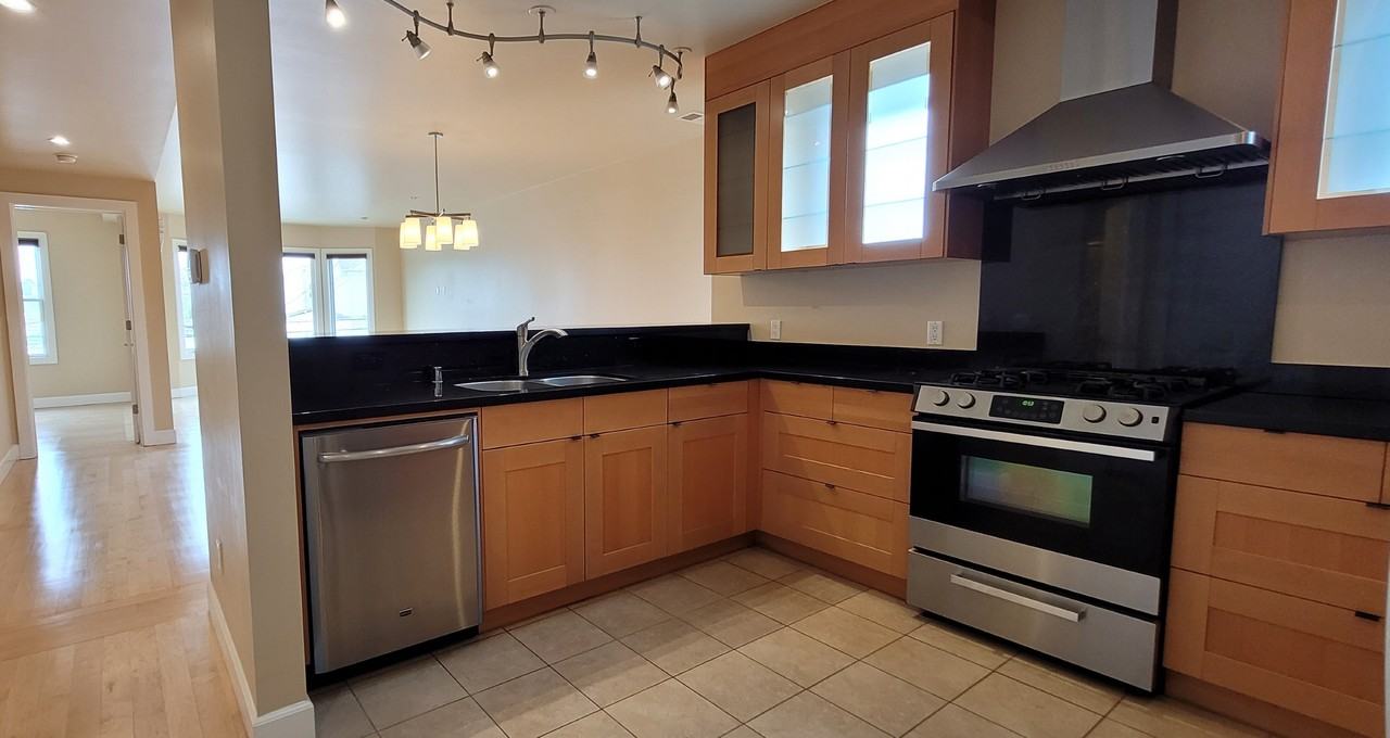 760 27th Ave #760 - Photo 3 of 18