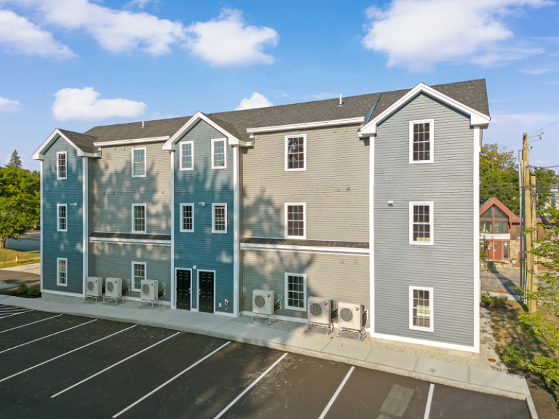 680 Union St #2C - Photo 4 of 16