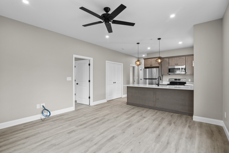 680 Union St #2C - Photo 6 of 16