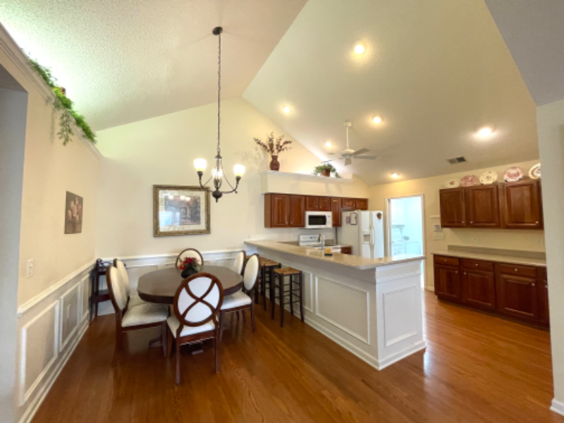 2956 Oakside Cir - Photo 3 of 37