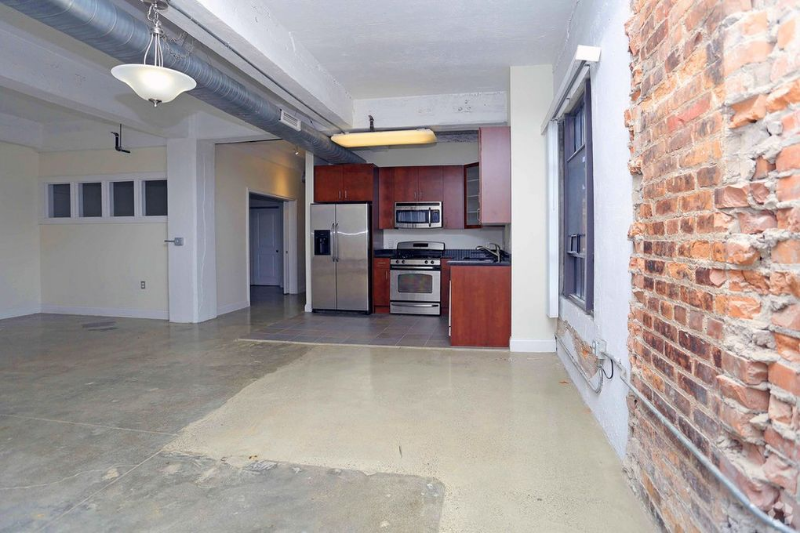 1323 Broadway St #5B - Photo 2 of 14