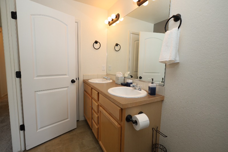 2507 Lynnhaven Ln - Photo 7 of 16