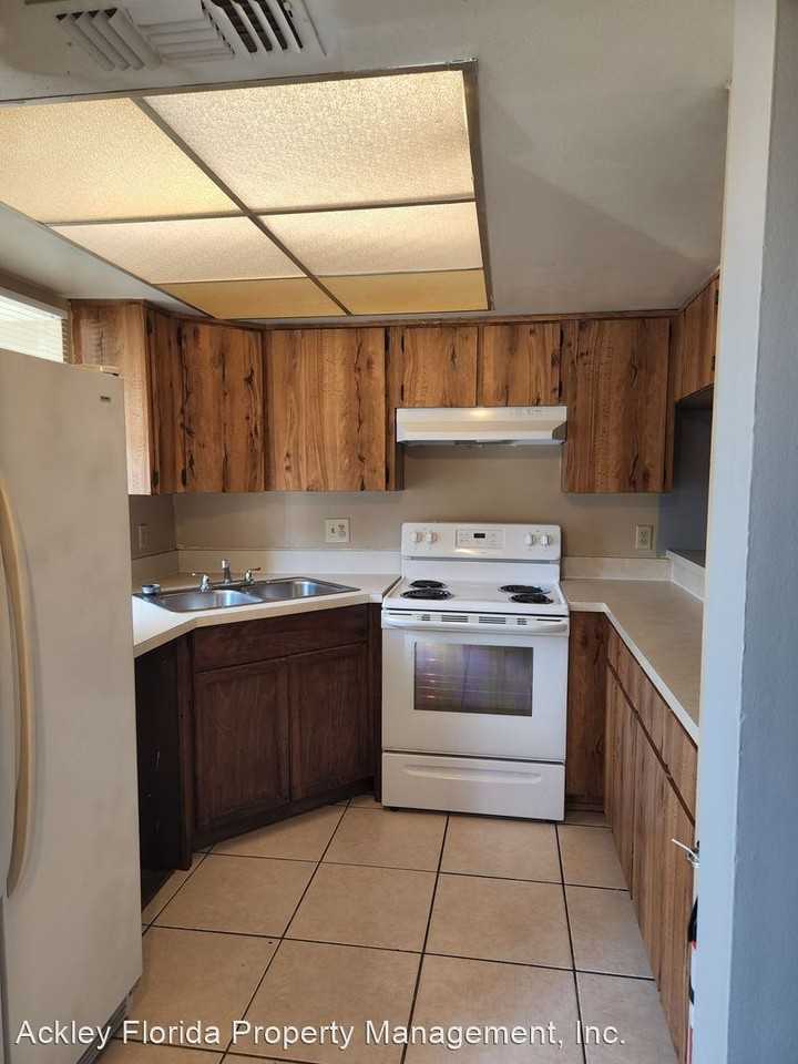 537 Trellis Ct - Photo 3 of 16