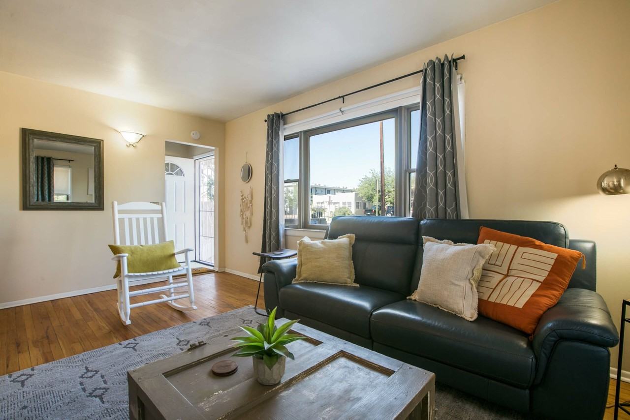 217 Cornell Drive Southeast - Photo 6 of 48