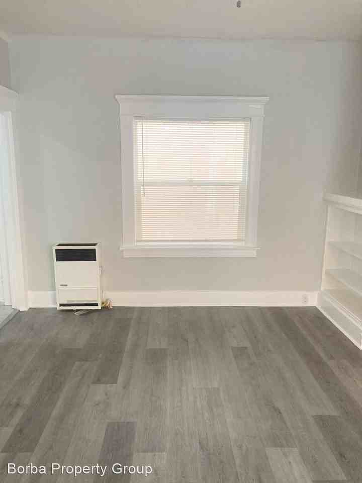 1495 Cedar Ave - Photo 2 of 6