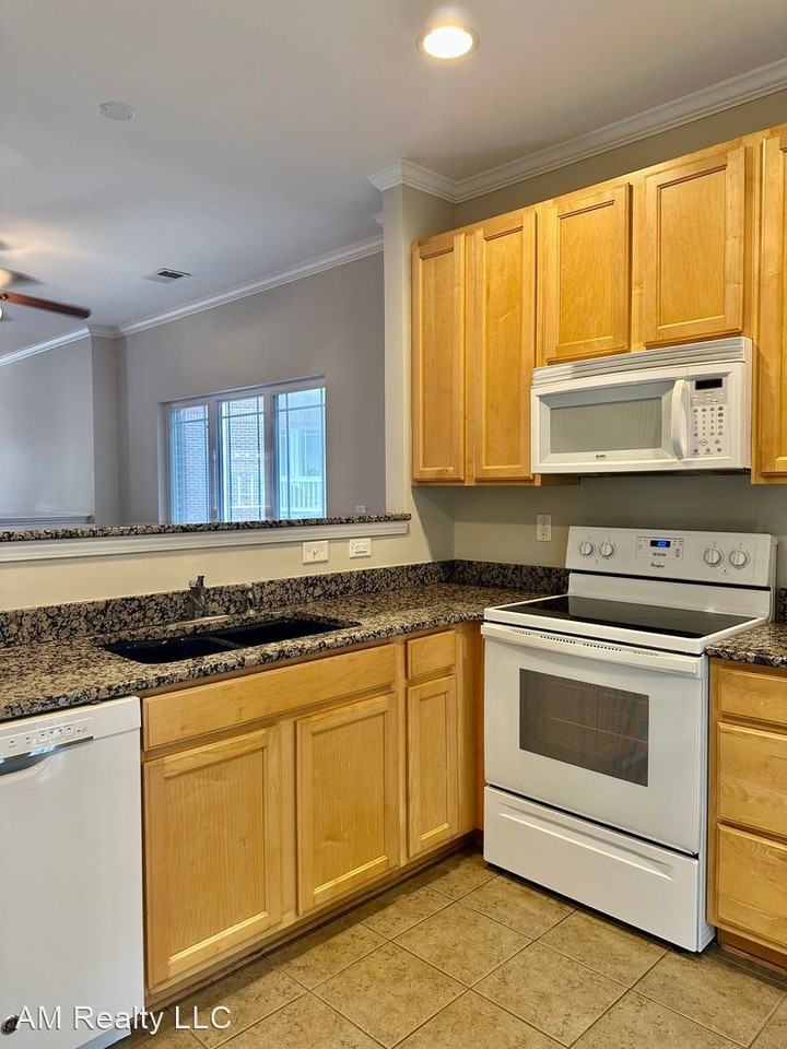 1217 Lalex Ln - Photo 2 of 32