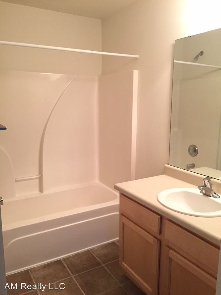 1217 Lalex Ln - Photo 3 of 32