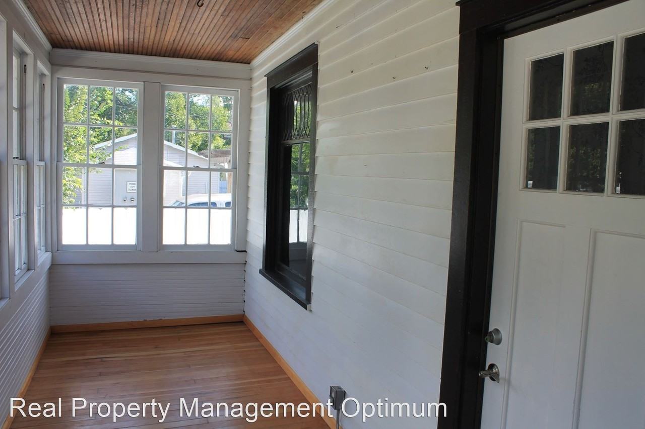 410 10th Ave N - Photo 2 of 25