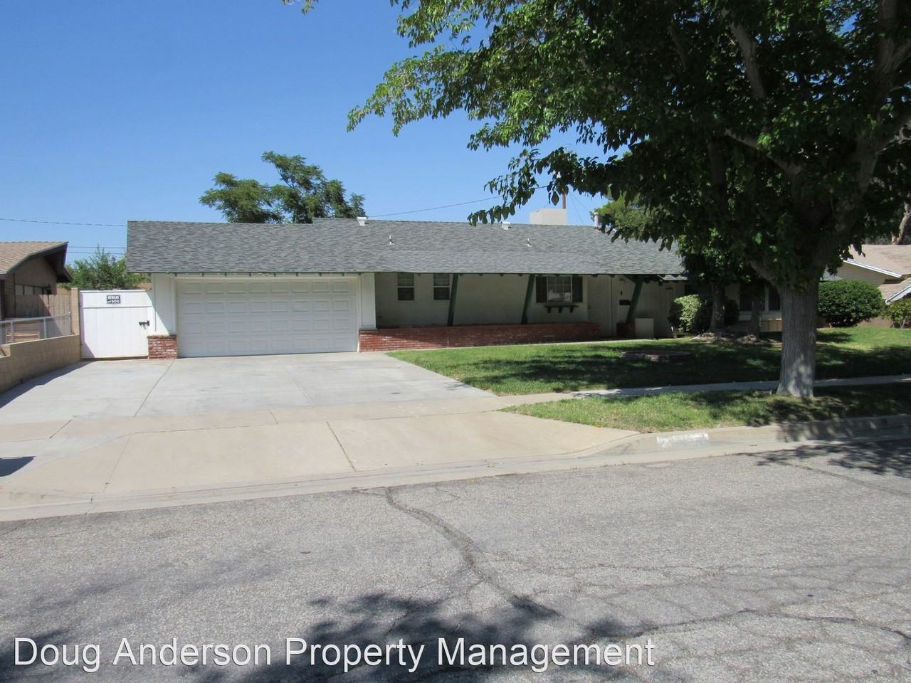 1245 E Avenue J4 - Photo 2 of 20
