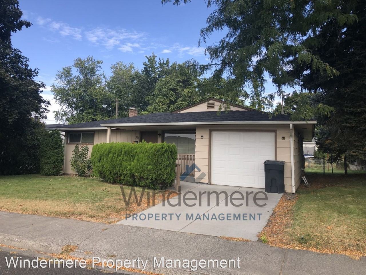 229 Se Sunny Dr - Photo 2 of 14