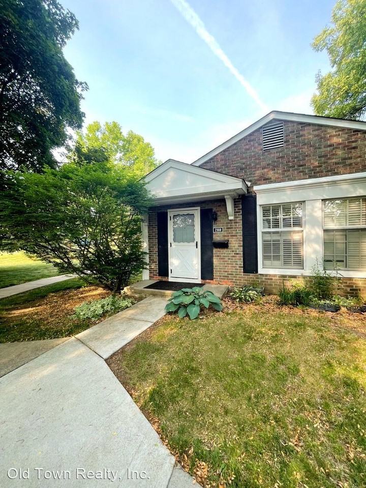 2988 Whittier Ct - Photo 3 of 23