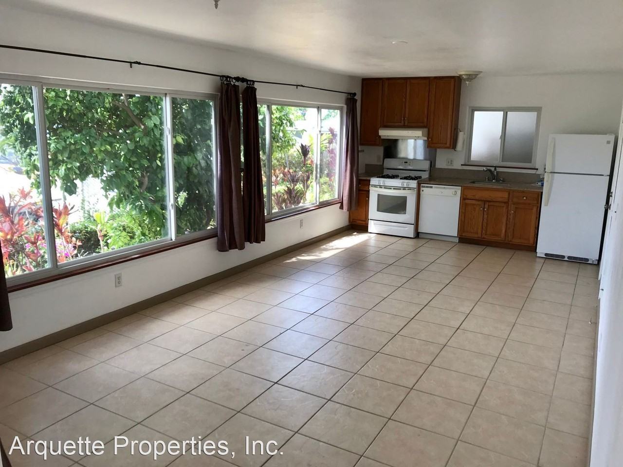 1744 Wilhelmina Rise - Photo 3 of 13