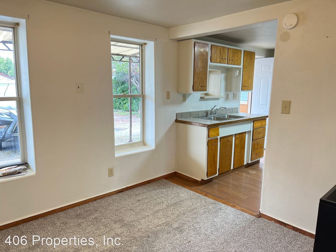 E. Helena Single Level Pet Friendly Unit Apartments 402 E Porter St