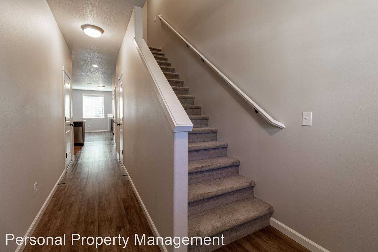 11301 Ne 14th Ct - Photo 2 of 17