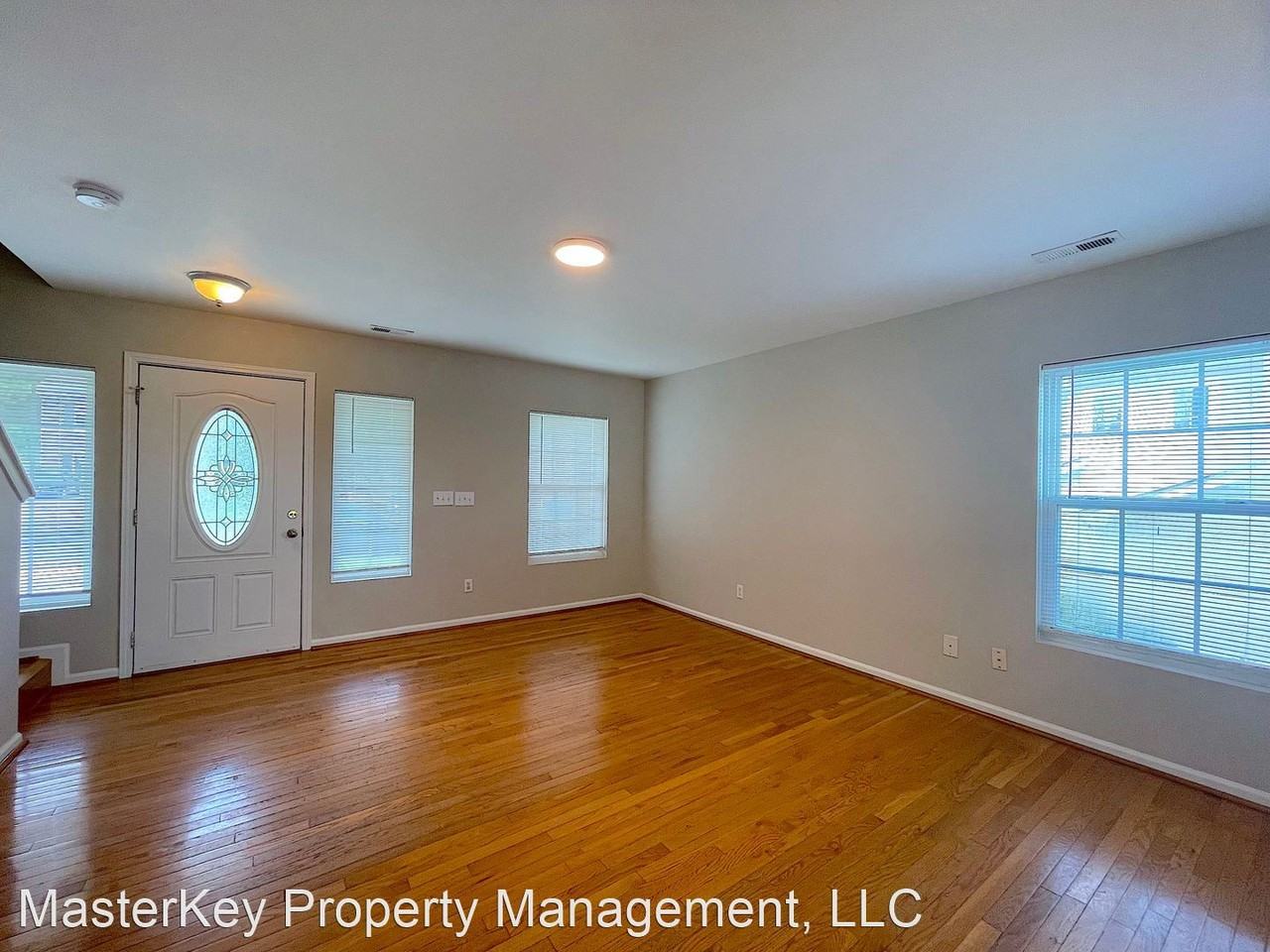1160 Rutledge Landing Dr - Photo 3 of 20