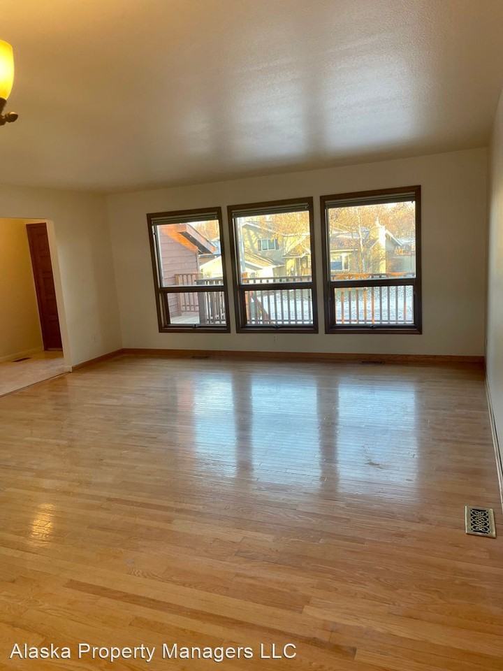 3161 Bettles Bay Loop - Photo 3 of 13