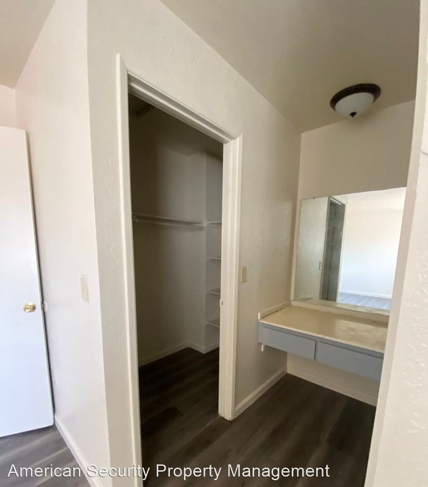 Mission Villa - Photo 2 of 7